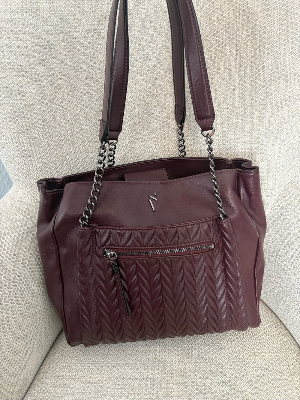 Simply Vera Burgundy purse with Chain Straps
